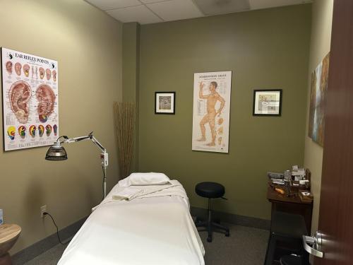 Room 2, ADA accessible bed